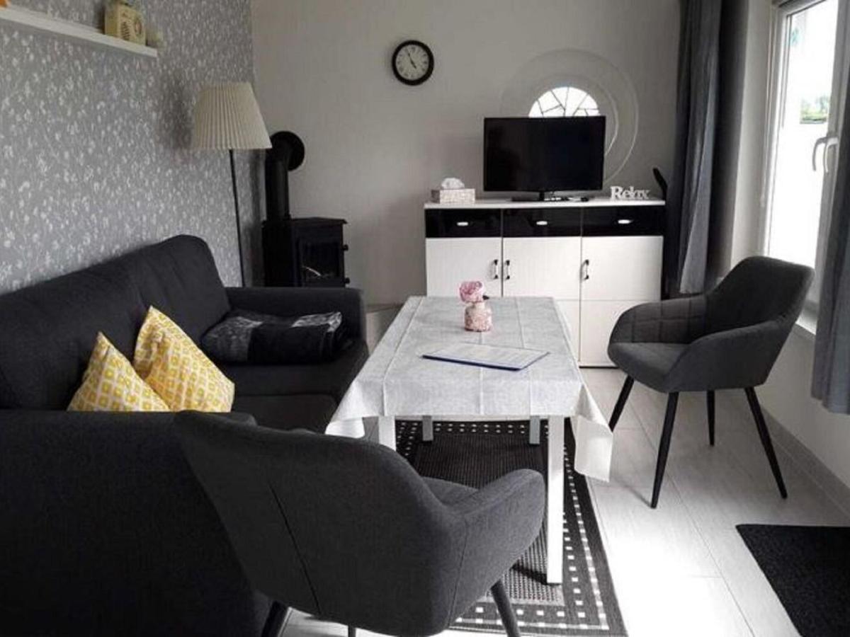 Serene Bungalow In Neubukow With Garden 外观 照片