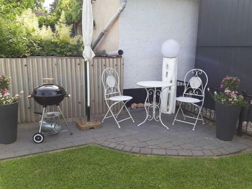 Serene Bungalow In Neubukow With Garden 外观 照片